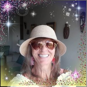 Meet your Posher, Lynne